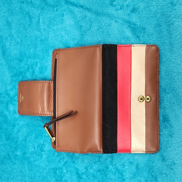 Fossil Red, Gold, Brown, and Black Bifold Leather Wallet - Picture 4 of 8